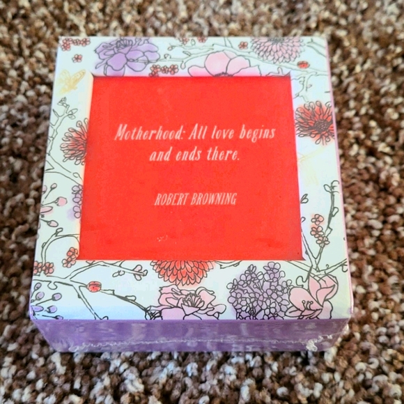 NWT Mother Green Inspired Daily Inspiration Set - Picture 1 of 3